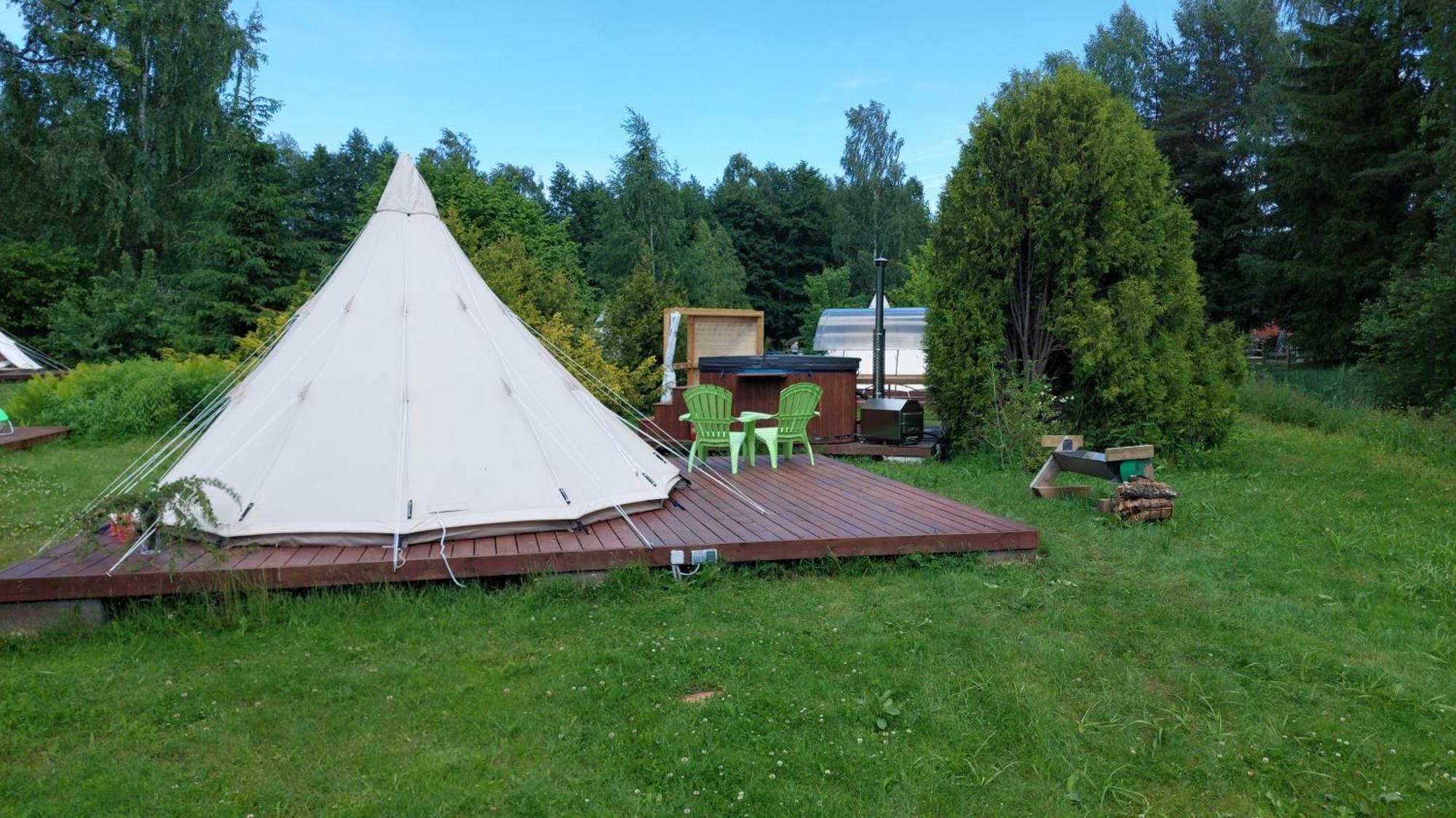 Hotel Glamping Fluffy Horns - Glempings Pukainie Ragi Plieņciems Exteriér fotografie